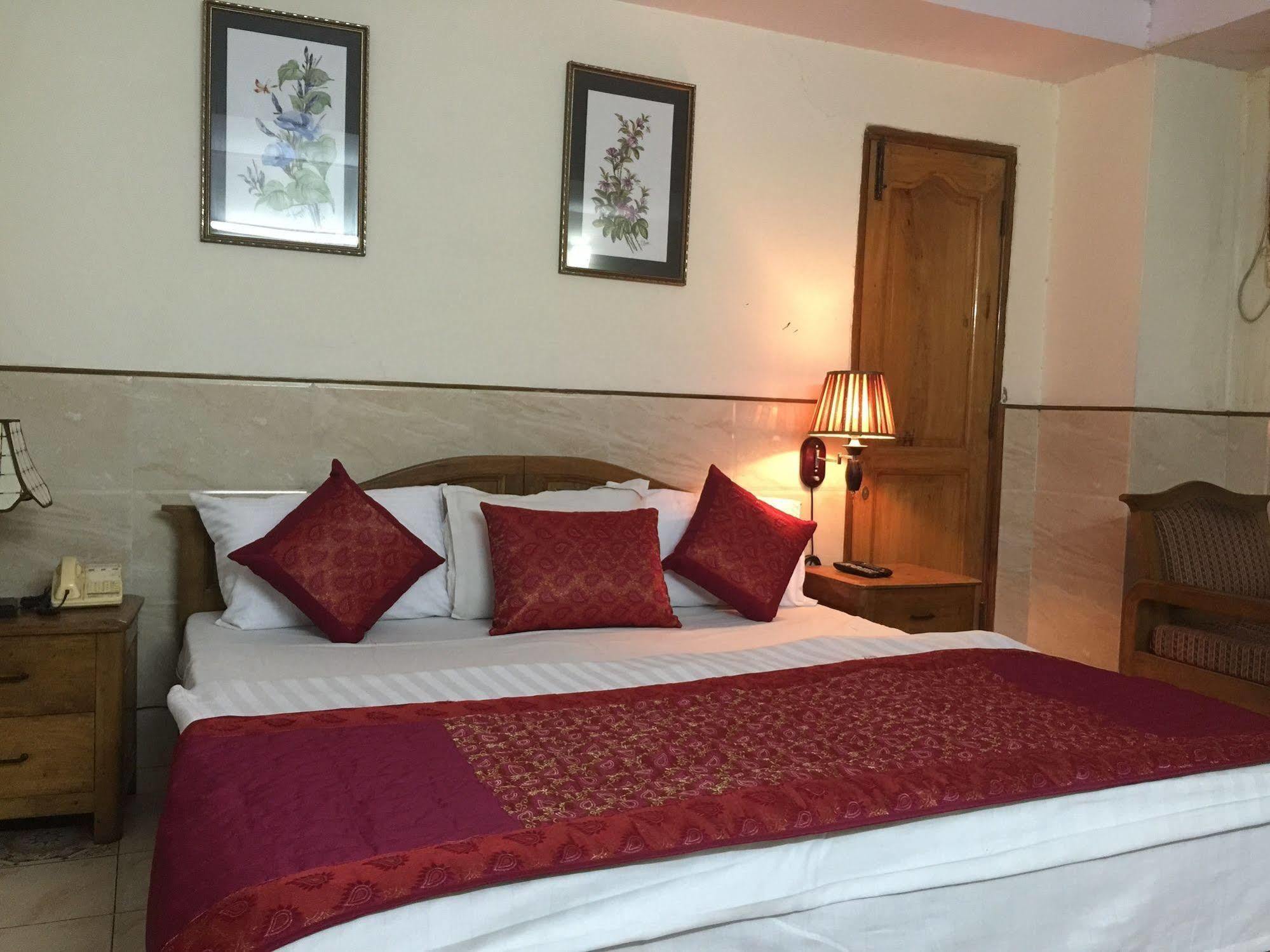 פארידבד Hotel Ekant מראה חיצוני תמונה